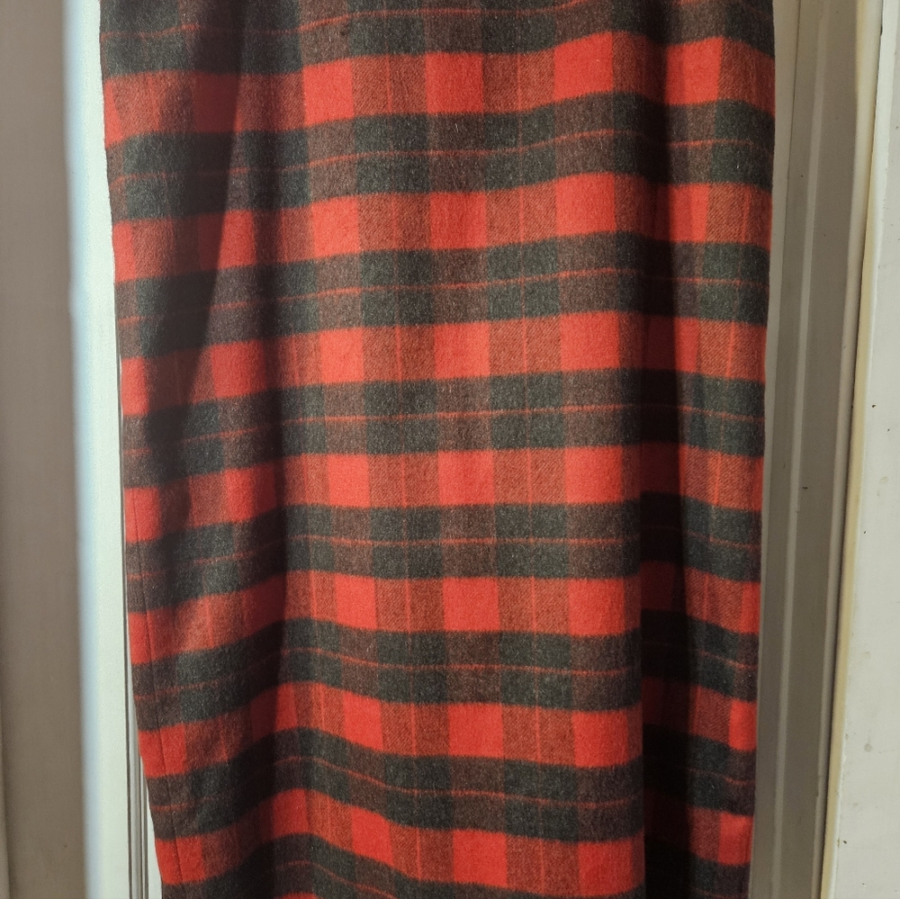 Nine & Co Plaid Red and Black Women's Vintage Skirt Size 14
